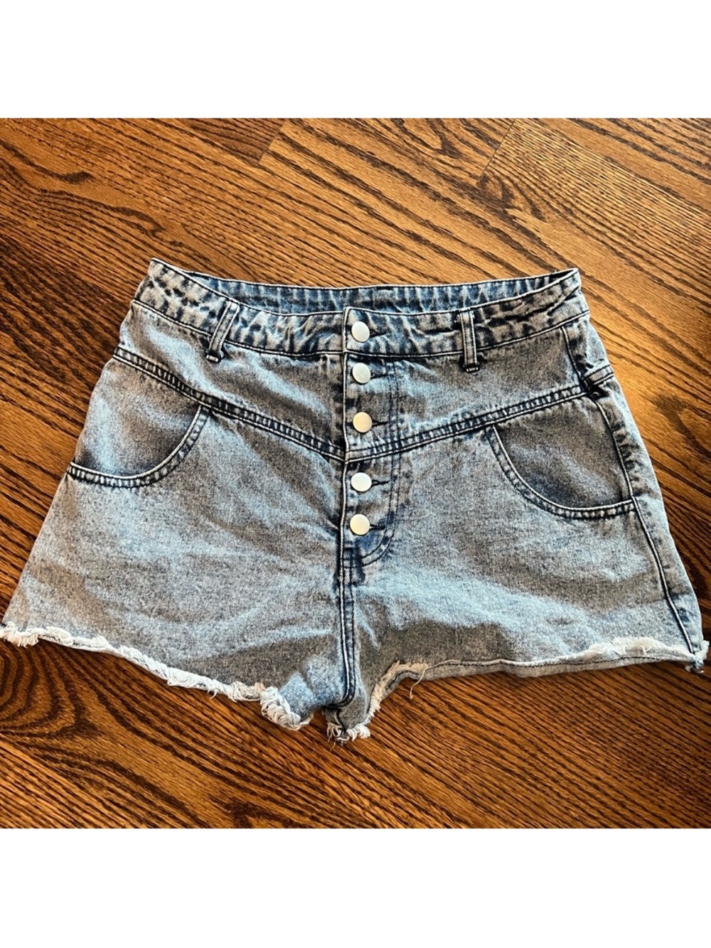 Kittenish blue jean shorts button fly